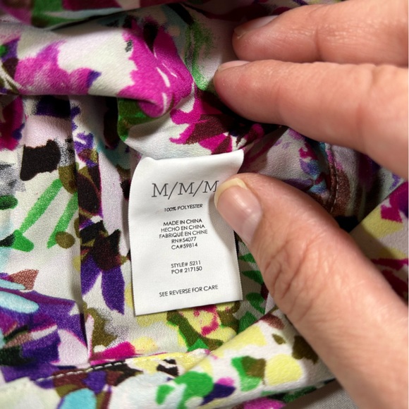 Cabi Women’s Eden Floral short Sleeve Blouse #5211 Medium - Picture 3 of 6